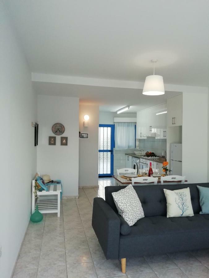 Ocean Blue Apartments Paphos Exteriér fotografie